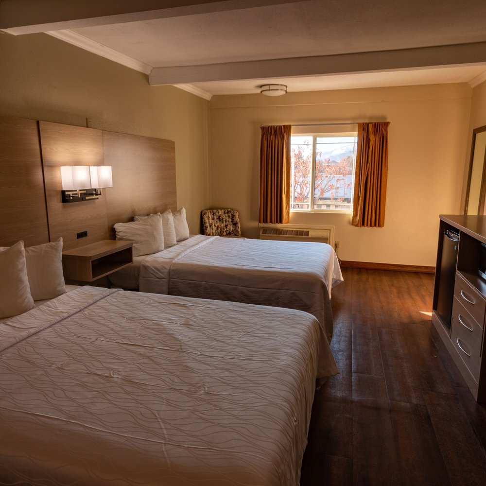 Thunderbird motel bishop ca