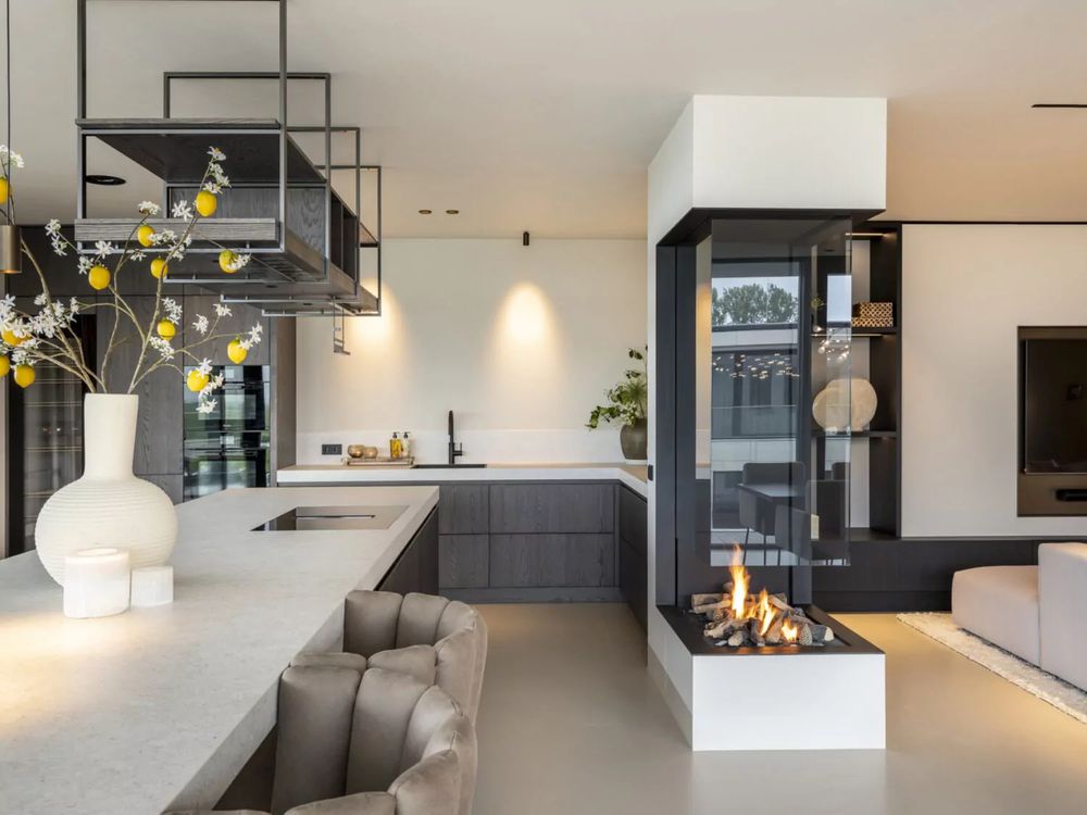 Slide of Rotciv Solutions