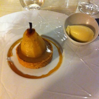 Le Bourgogne - Tartelette poire, chocolat, caramel beurre salé... Divin! - Restaurants Near Me - Auxerre, 89 Le Bourgogne - Tartelette poire, chocolat, caramel beurre salé... Divin! - Restaurants Near Me - Auxerre, 89