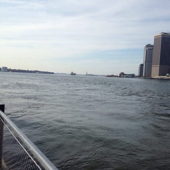 A Slice of Brooklyn Bus Tours - Lady Liberty from Brooklyn - Bus Tours Near Me - Brooklyn, New York A Slice of Brooklyn Bus Tours - Lady Liberty from Brooklyn - Bus Tours Near Me - Brooklyn, New York