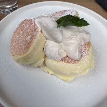 Flipper’s - Soufflé pancakes - Pancakes Near Me - New York, New York Flipper’s - Soufflé pancakes - Pancakes Near Me - New York, New York