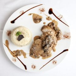 Auberge le Mirandol - Ris de veau aux morilles et risotto aux truffes noires du Périgord