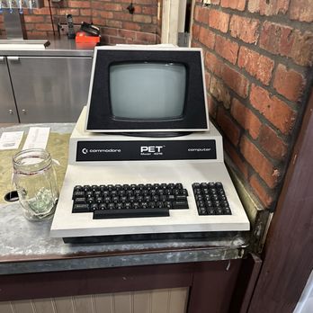 Empire Armadillo BBQ & Deli - Commodore PET computer - Barbeque Near Me - Sunnyvale, California Empire Armadillo BBQ & Deli - Commodore PET computer - Barbeque Near Me - Sunnyvale, California