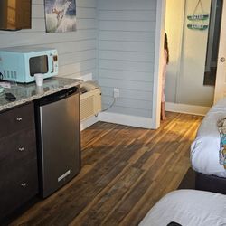 See Sea Motel - View looking towards bathroom
