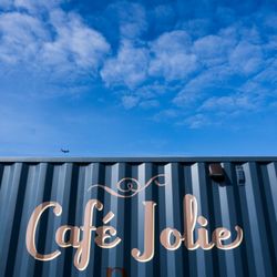 Cafe Jolie Petit