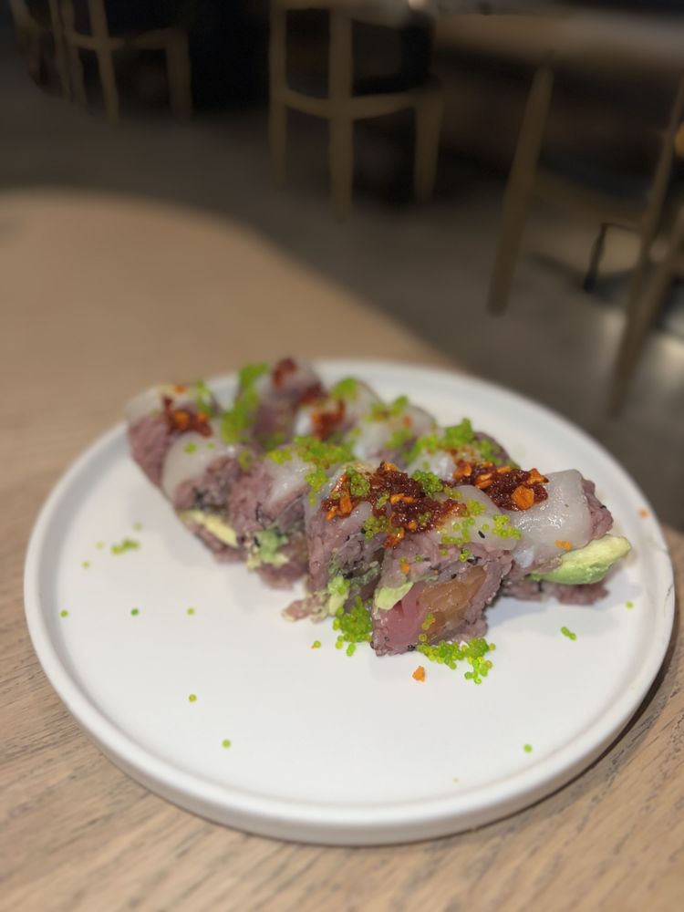 Harumi Sushi Bar - Downtown photo 3