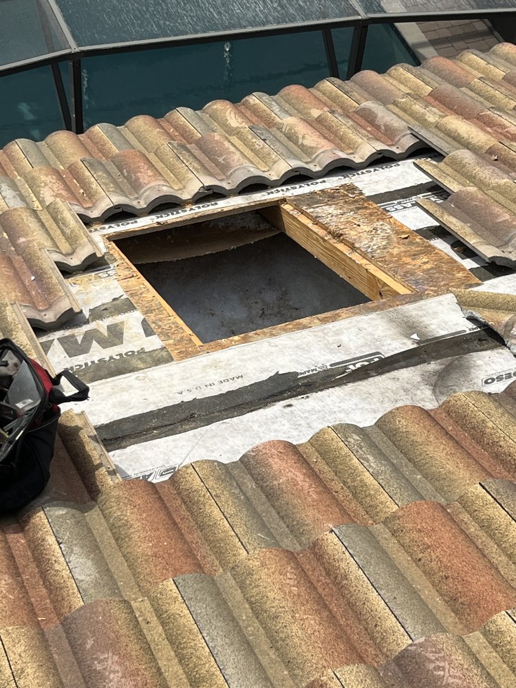 Slide of Unique Roofers