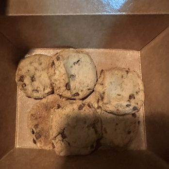 Cultivate Plant-Based Eatery - Chocolate chip walnut cookies - Vegan Near Me - Rahway, New Jersey Cultivate Plant-Based Eatery - Chocolate chip walnut cookies - Vegan Near Me - Rahway, New Jersey