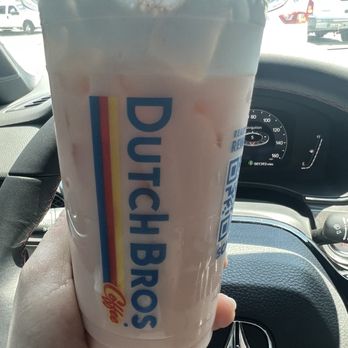 Dutch Bros Coffee - Strawberry horchata chai - Juice Bars & Smoothies Near Me - Upland, California