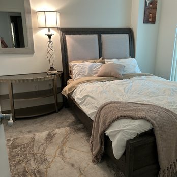 Brittany's Spot on Cleaning Service - Guest bedroom - Home Cleaning Near Me - Collegedale, Tennessee Brittany's Spot on Cleaning Service - Guest bedroom - Home Cleaning Near Me - Collegedale, Tennessee