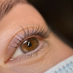Umeglow Brow Studio