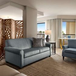 Sonesta Redondo Beach & Marina - Redondo Beach Sonesta Room Suite Living Room V