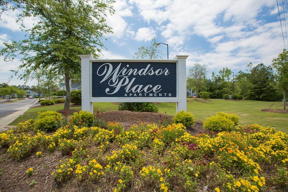 WINDSOR PLACE APARTMENTS Updated August 2024 100 Windsor Cir