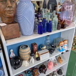 Barnacle Betty's Antique & Art Emporium - Kennedy collectibles, banks, bottles
