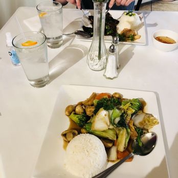 Chez Christina - They have vegetarian options. - Vietnamese Near Me - Milpitas, California