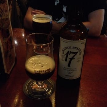Le Pub Saint-Alexandre - Unibroue grande reserve - wow. - Pubs Near Me - Quebec City, Quebec