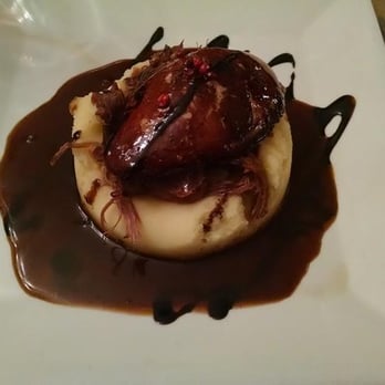 Le Petit Pontoise - duck fois gras and shredded duck on mashed potatoes - Bistros Near Me - Paris, 75 Le Petit Pontoise - duck fois gras and shredded duck on mashed potatoes - Bistros Near Me - Paris, 75