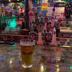 Beau's Bar - Great bar!