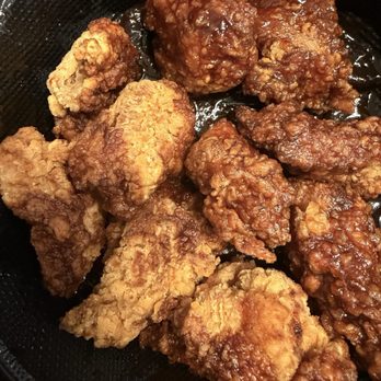 Dave's Hot Chicken - Supposed to be saucy bites but where is the sauce ? - Halal Near Me - San Bernardino, California Dave's Hot Chicken - Supposed to be saucy bites but where is the sauce ? - Halal Near Me - San Bernardino, California