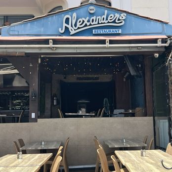 Alexander Restaurant - American Near Me - Centro, BCS