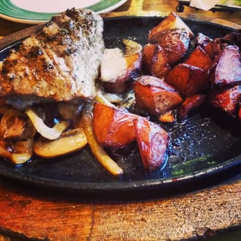 Applebee's Grill + Bar - 6oz steak!! - Sports Bars Near Me - Lancaster, Pennsylvania