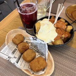 Cèntric - Patatas bravas, croquettes