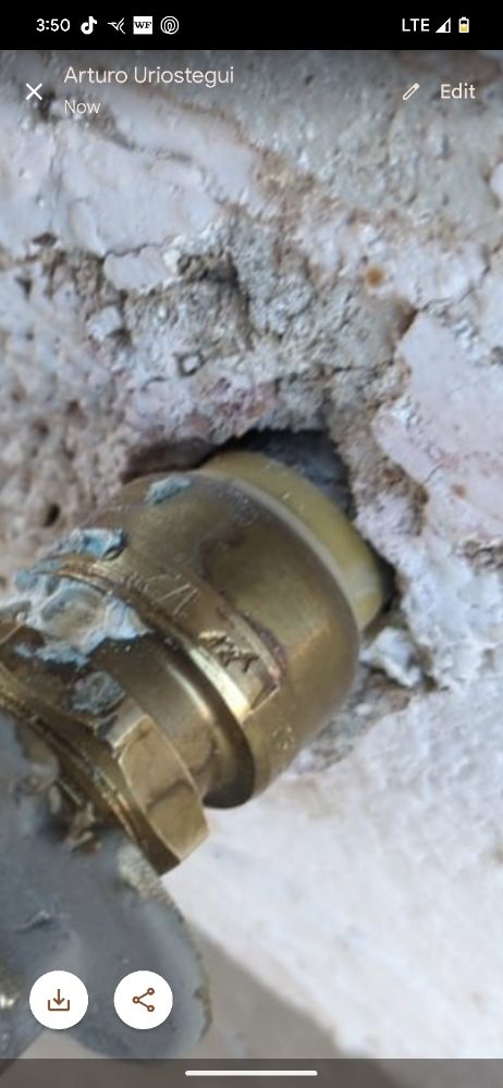 Slide of Arturo The Handyman Repairs