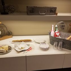 Hobby Prodigy - Born in the Burgh Event - cheese, crackers, champagne!