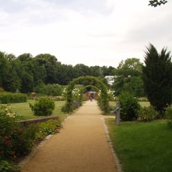 Magdalenengarten - "Hauptweg" im Magdalenengarten