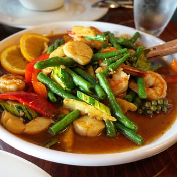 Spice I Am - Xo shrimp and scallops... String beans was over steamed, sauce watery and scallops didnt taste fresh - Thai Near Me - Alameda, California Spice I Am - Xo shrimp and scallops... String beans was over steamed, sauce watery and scallops didnt taste fresh - Thai Near Me - Alameda, California