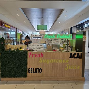 Sugah Daddeh's Kane Juice - It's now a kiosk at Pearlridge Mall... above Longs Drugs Store - by Hot Topic, Guava Smoked, and Aloha Salads - Juice Bars & Smoothies Near Me - Aiea, Hawaii