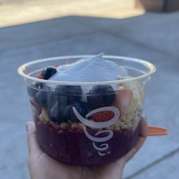 acai primo with coco cream