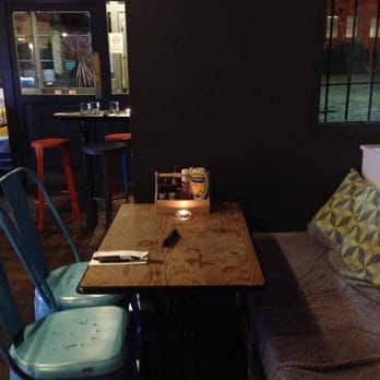 Moo Cantina - Pimlico - Comfy sofa chairs - Cocktail Bars Near Me - London, XGL