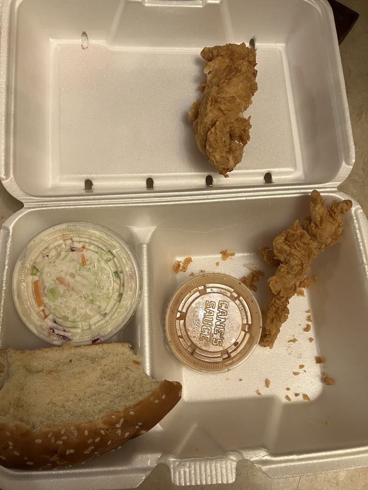 RAISING CANE’S CHICKEN FINGERS 24 Reviews 3324 Hwy 365, Nederland