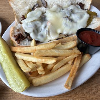 Village Restaurant - Philly cheesesteak - Pizza Near Me - Mount Pleasant, Pennsylvania