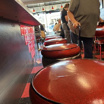 Oscar's Cafe - Bar stools too close to each other for comfortable dining. - Breakfast & Brunch Near Me - Durango, Colorado