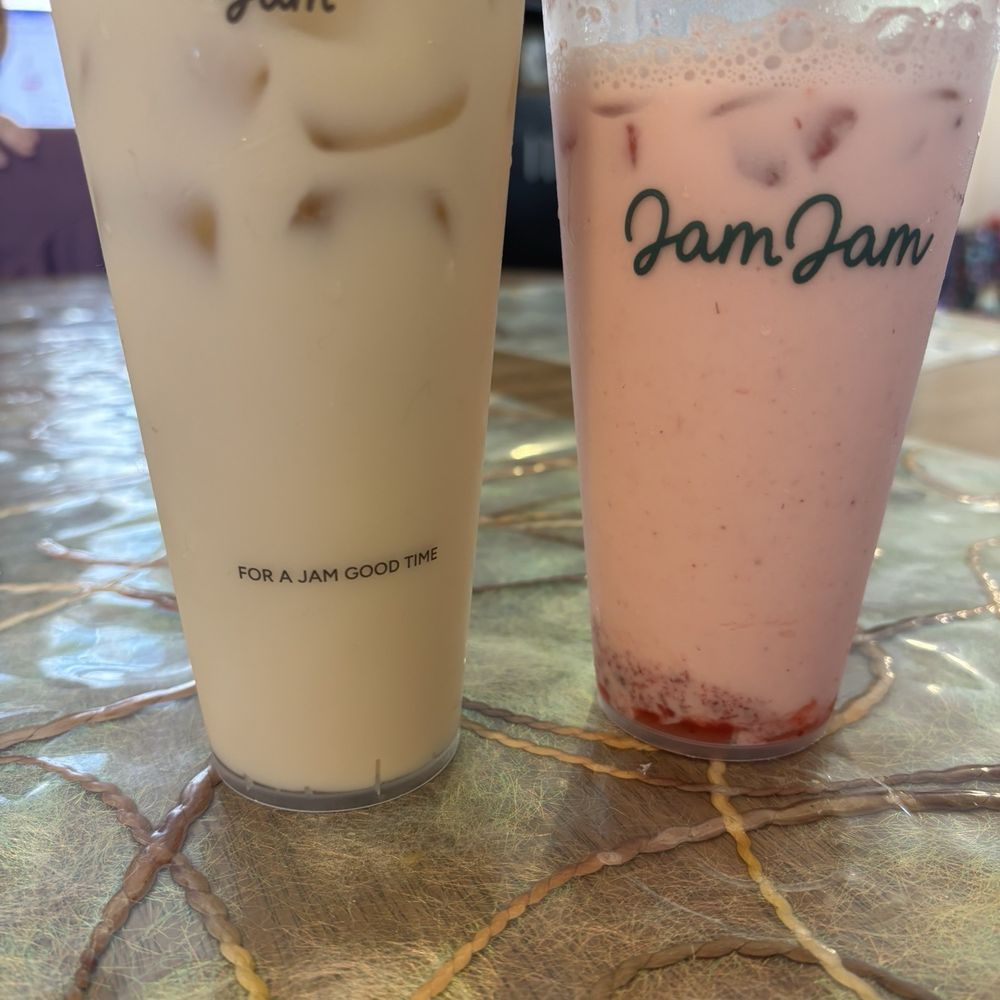 Jam Jam Tea Lab - White Peach Milk Tea and Kid's Strawberry Fresh Milk - Bubble Tea Near Me - Irvine, California Jam Jam Tea Lab - White Peach Milk Tea and Kid's Strawberry Fresh Milk - Bubble Tea Near Me - Irvine, California
