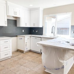 Modern Tile Installation - Kitchen Backsplash #tileinstallation
