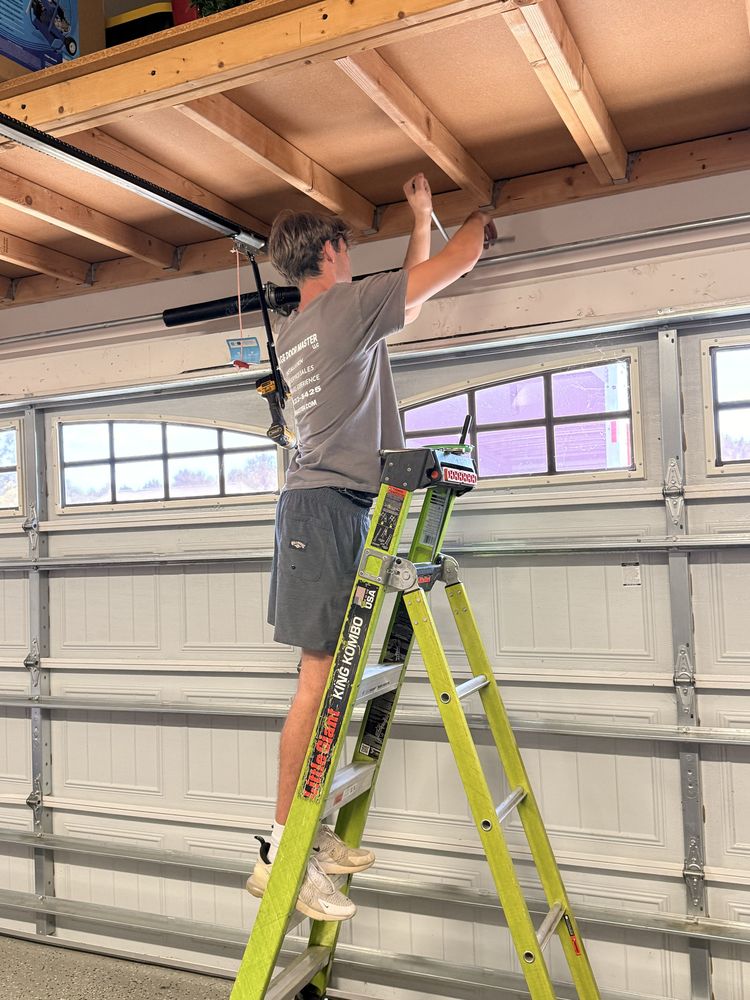 Garage Door Master - Garage Door Contractor in Benson, NC