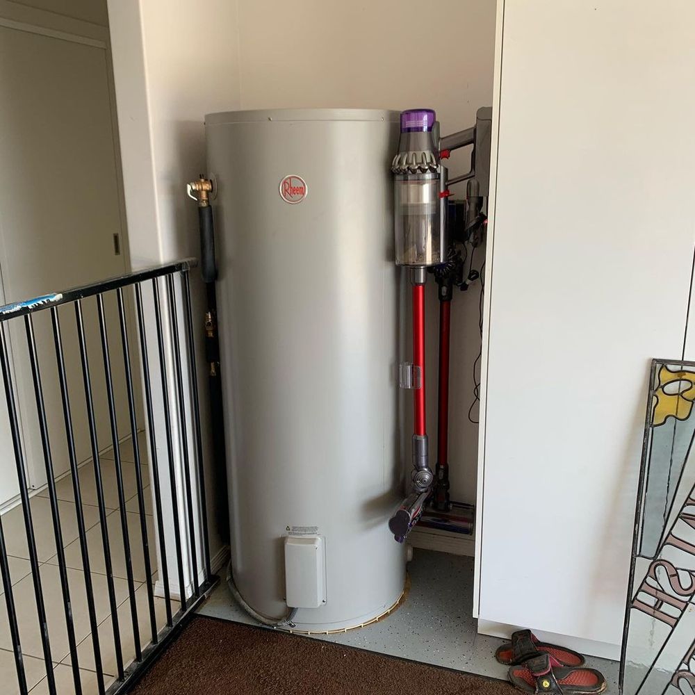 Slide of Metal Ark Licensed Plumber