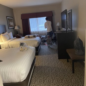 Gray Wolf Inn & Suites - Our room for my family - Hotels Near Me - West Yellowstone, Montana