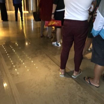 Marco Polo Ortigas Manila - Lines to the elevator to just get to the 24th floor lobby - Hotels Near Me - Pasig, NCR Marco Polo Ortigas Manila - Lines to the elevator to just get to the 24th floor lobby - Hotels Near Me - Pasig, NCR