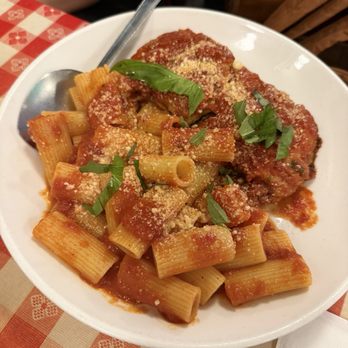 Lombardi's Pizza - Eggplant Sicilian & Rigatoni ($24) - Pizza Near Me - New York, New York Lombardi's Pizza - Eggplant Sicilian & Rigatoni ($24) - Pizza Near Me - New York, New York