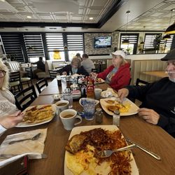 Neli's Family Resturant