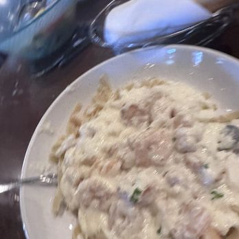 Olive Garden - Kapolei - Beef Alfredo was great. Seafood Alfredo was terrible. Customer service was decent and the place was clean. - Italian Near Me - Kapolei, Hawaii Olive Garden - Kapolei - Beef Alfredo was great. Seafood Alfredo was terrible. Customer service was decent and the place was clean. - Italian Near Me - Kapolei, Hawaii