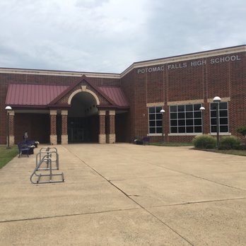 Potomac Falls High School - Main entrance - Middle Schools & High Schools Near Me - Sterling, Virginia Potomac Falls High School - Main entrance - Middle Schools & High Schools Near Me - Sterling, Virginia