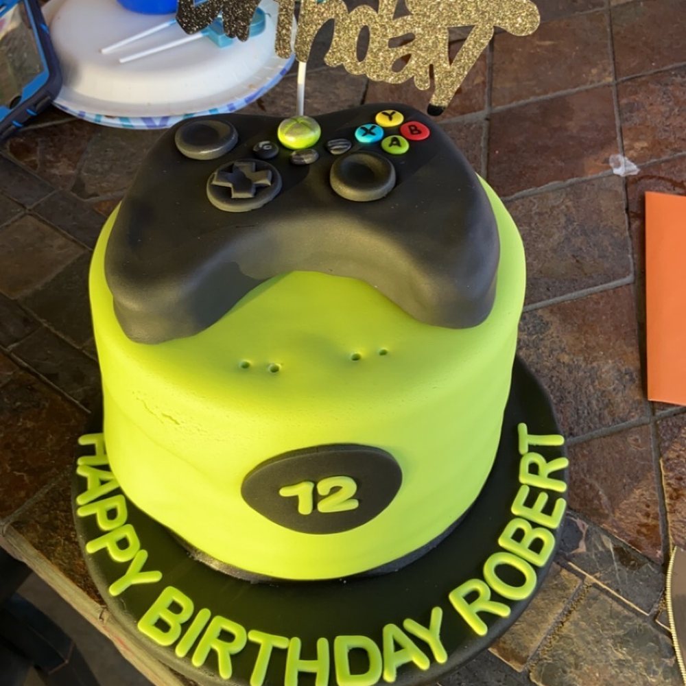 Xbox cake