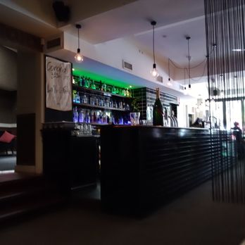 Canadian Bay Hotel - Bar - Bars Near Me - Mount Eliza, VIC Canadian Bay Hotel - Bar - Bars Near Me - Mount Eliza, VIC