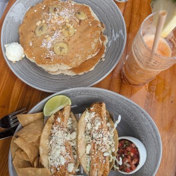 Duke's La Jolla - Fish tacos and banana pancakes - New American Near Me - La Jolla, California Duke's La Jolla - Fish tacos and banana pancakes - New American Near Me - La Jolla, California