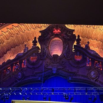 Brooklyn Paramount Theater - A view of the ceiling above the stage - Music Venues Near Me - Brooklyn, New York Brooklyn Paramount Theater - A view of the ceiling above the stage - Music Venues Near Me - Brooklyn, New York
